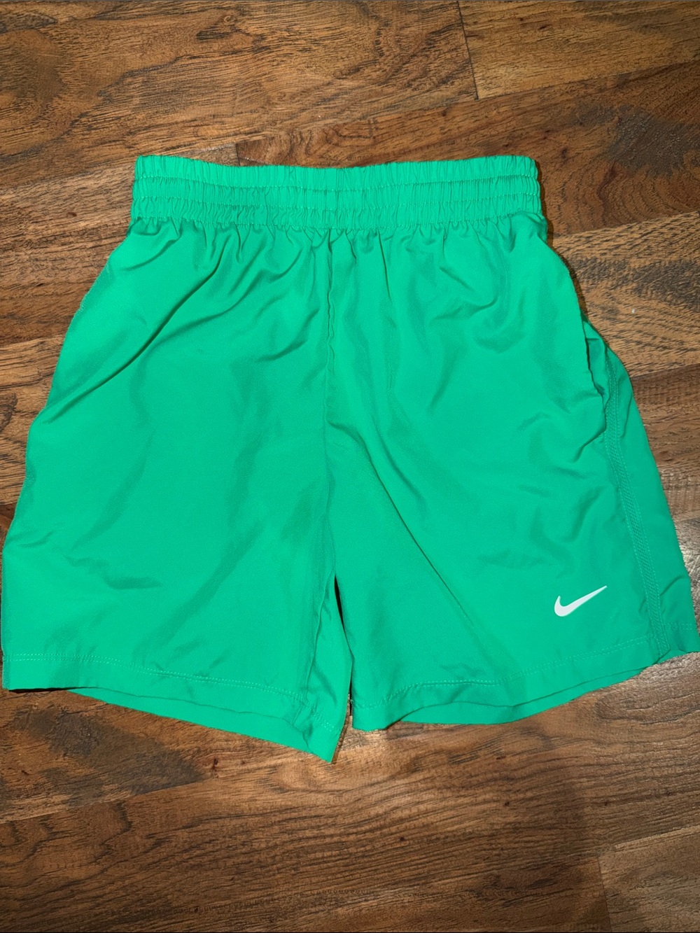 Nike Boys Size Small Dri-Fit Green shorts